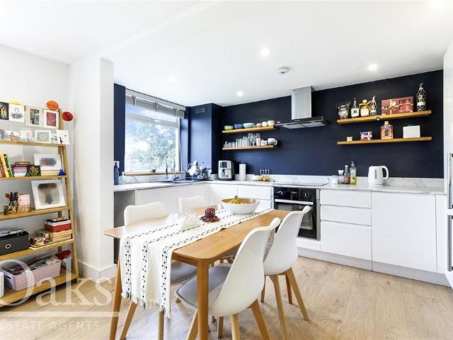 Flat for rent in London Borough of Croydon, South Norwood