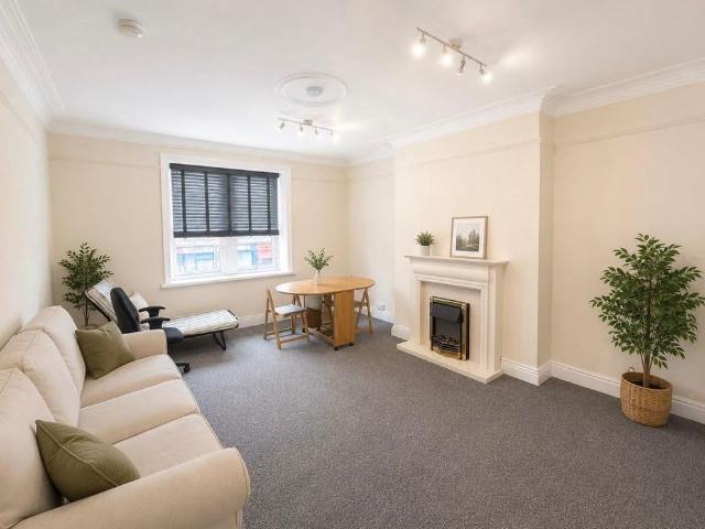 Apartment for rent in Shaw Lane, Guiseley