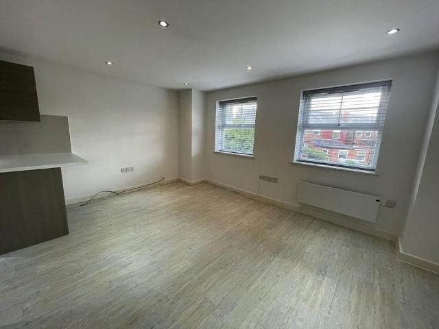 Apartment for rent in Woodsmoor, Hazel Grove