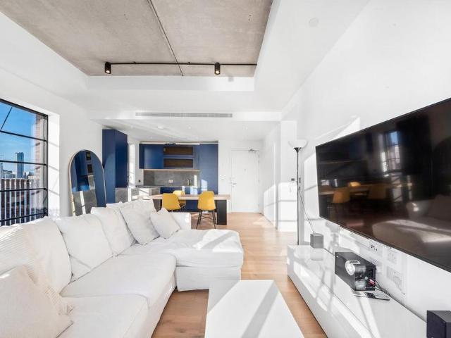 Apartment for rent in Poplar Grove, Greater London