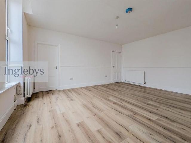 Apartment for rent in Old Saltburn, Saltburn