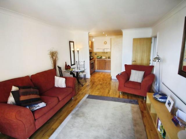 Apartment for rent in Steander, Leeds