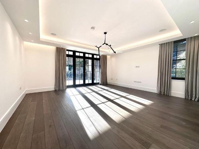 Apartment for rent in Beech Hill, West Berkshire