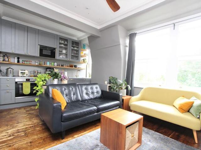 Apartment for rent in Muswell Hill, Isle Of Man