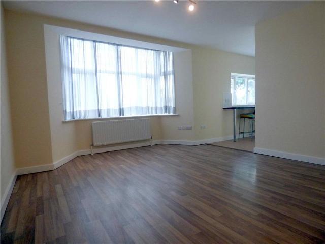 Apartment for rent in Mill Hill, Greater London