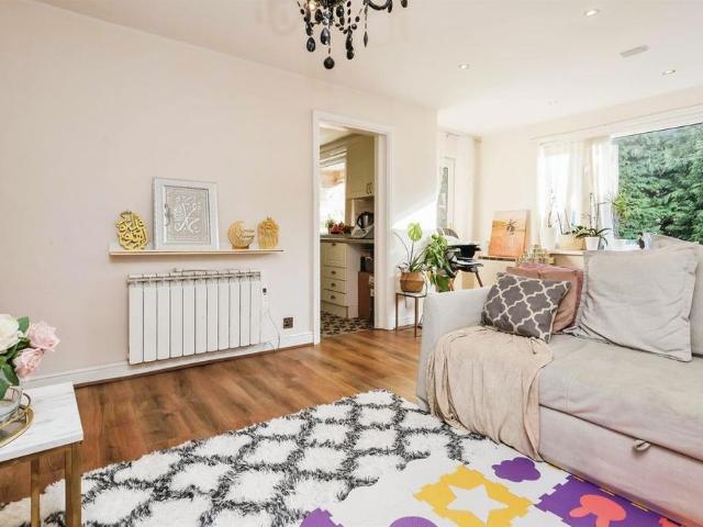 Apartment for rent in Halesowen, West Midlands