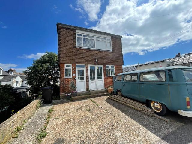 Flat for rent in Cross In Hand, East Sussex