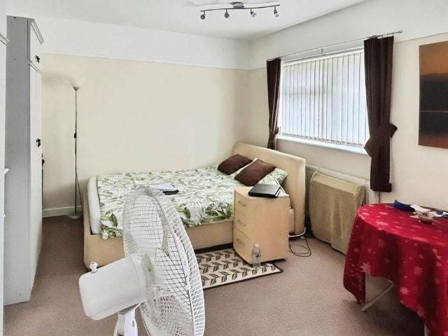 Apartment for rent in Snipeshill, Oad Street