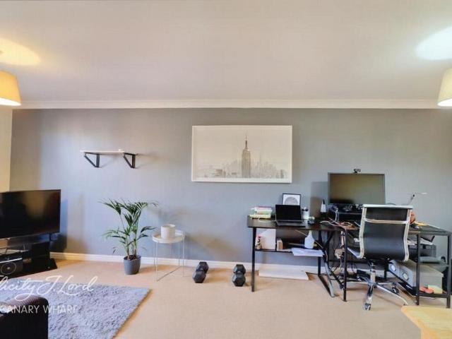 Apartment for rent in Isle Of Dogs, Isle Of Man