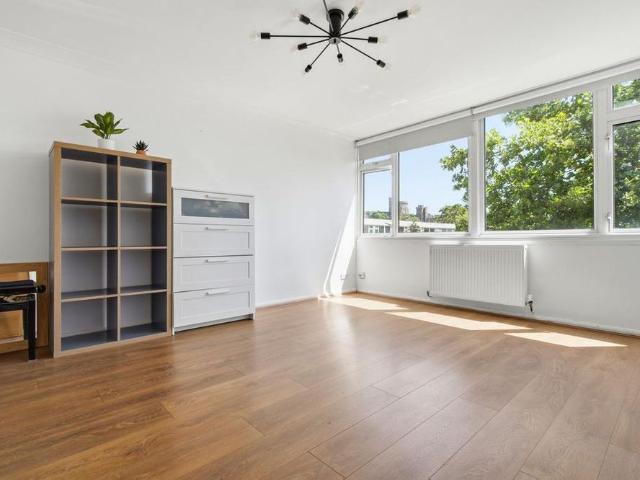 Apartment for rent in Eton