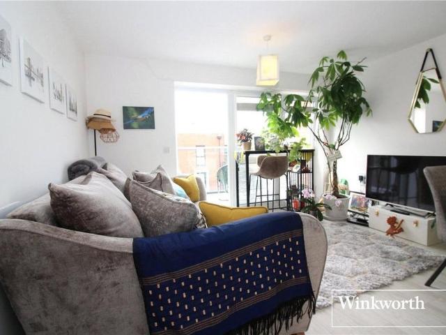 Apartment for rent in Elstree and Borehamwood, Borehamwood