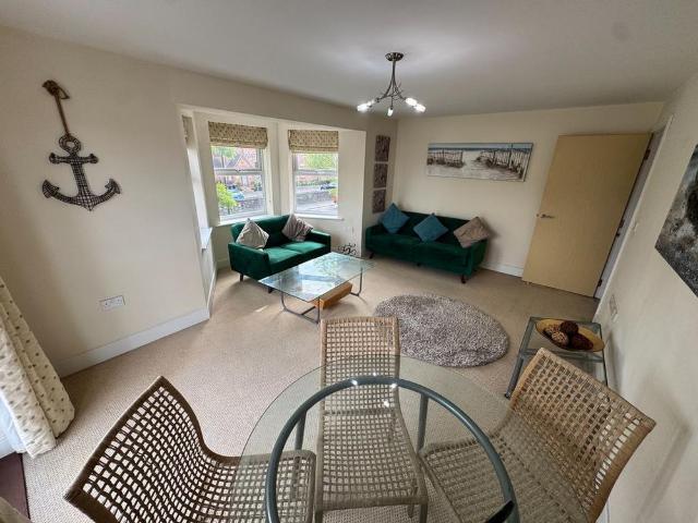 Apartment for rent in Old Town, Swindon