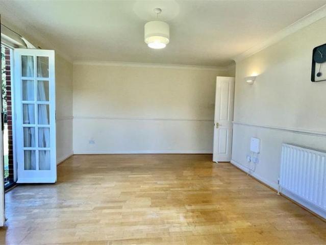 Apartment for rent in London Borough of Lewisham, Bell Green