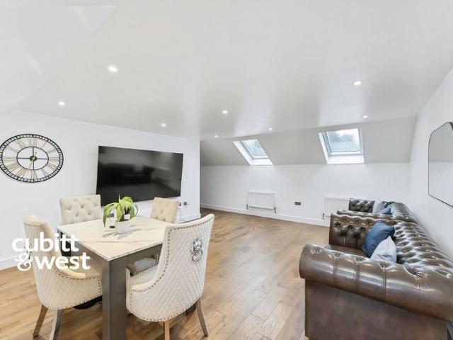 Apartment for rent in London Borough of Croydon, Purley