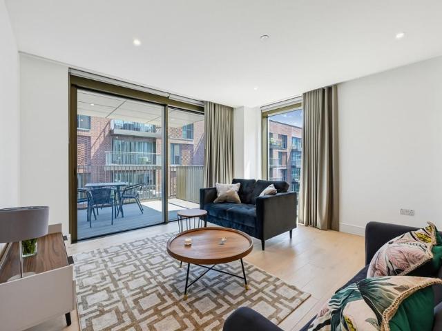 Flat for rent in Nine Elms, Greater London