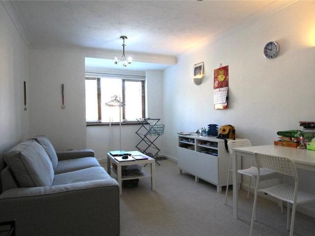 Apartment for rent in Twyford