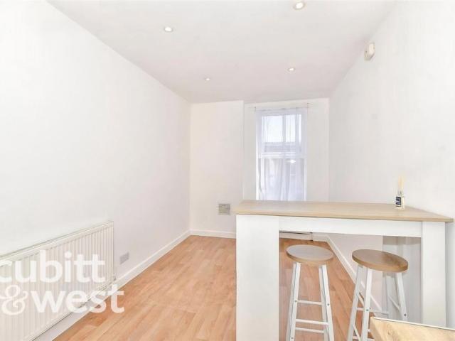 Apartment for rent in Somers Town, City Of Portsmouth