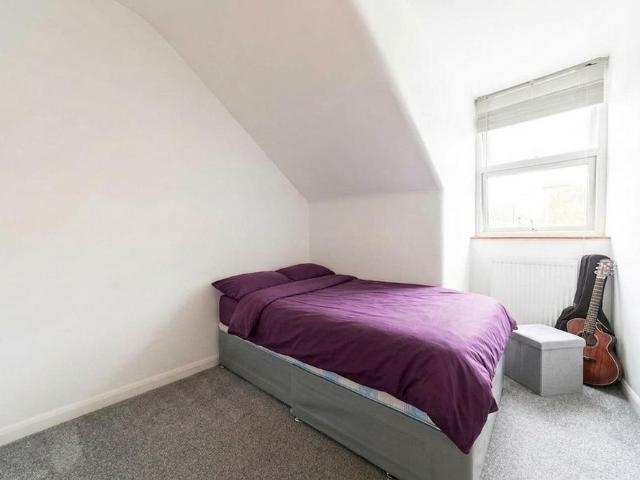 Apartment for rent in Dollis Hill, Greater London
