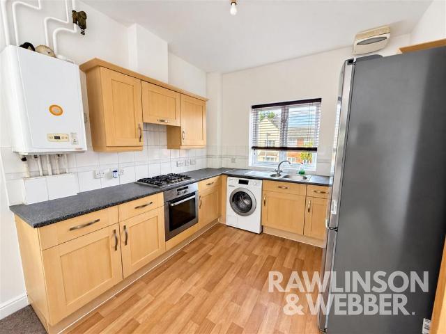 Flat for rent in Blackhills, Surrey