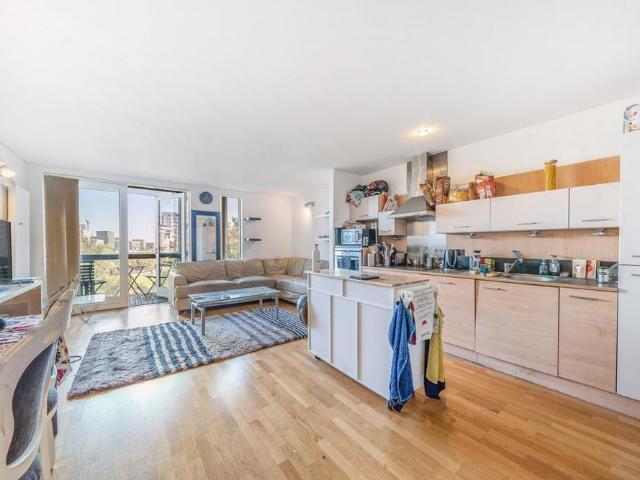 Apartment for rent in East Greenwich, Greater London