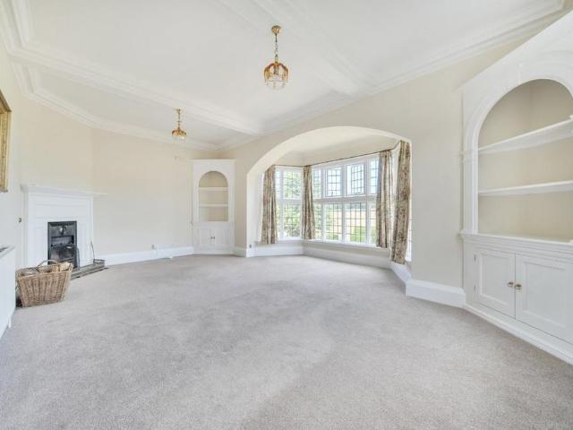 Apartment for rent in South Ashford, Ashford