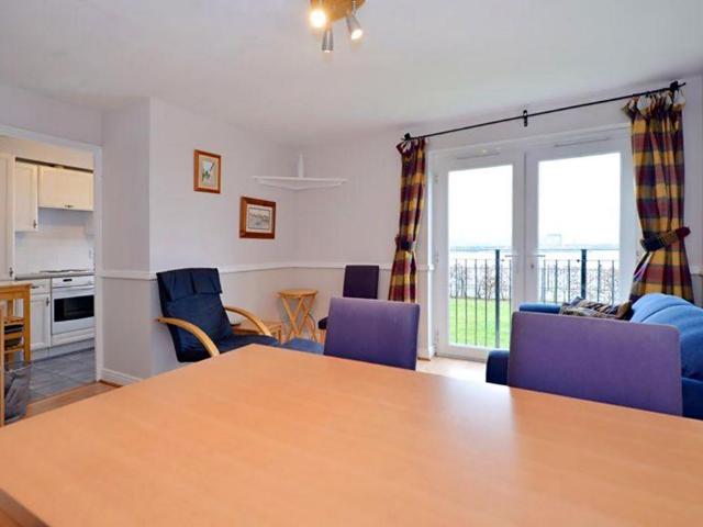 Flat for rent in Isle Of Dogs, Greater London