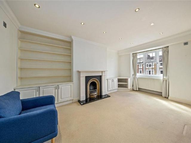 Apartment for rent in St Margarets, Greater London