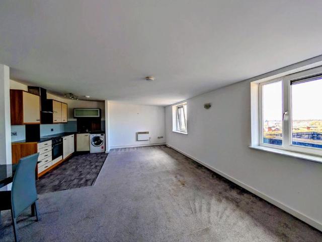 Apartment for rent in Hurst, Greenheys