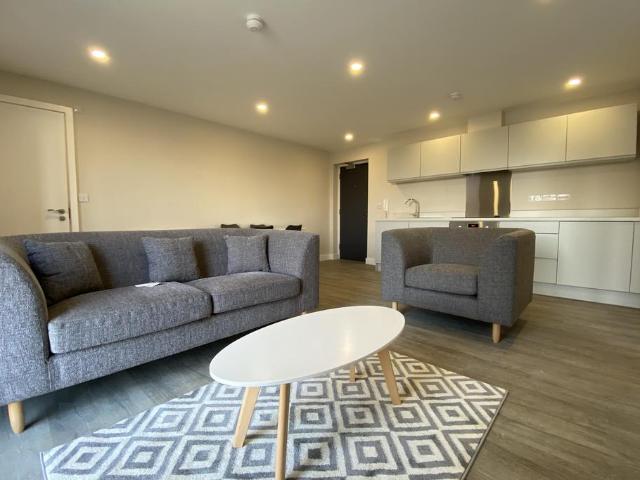 Flat for rent in Tunnel How Hill, Meanwood