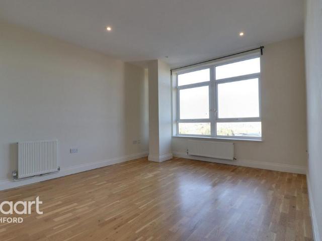 Flat for rent in Repton Manor, Bridgefield
