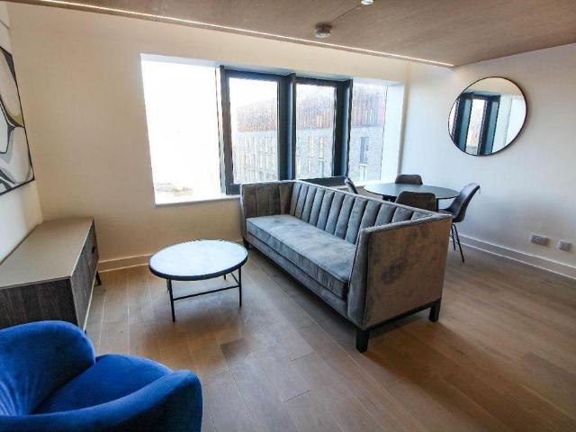 Flat for rent in Hulme, Georgia