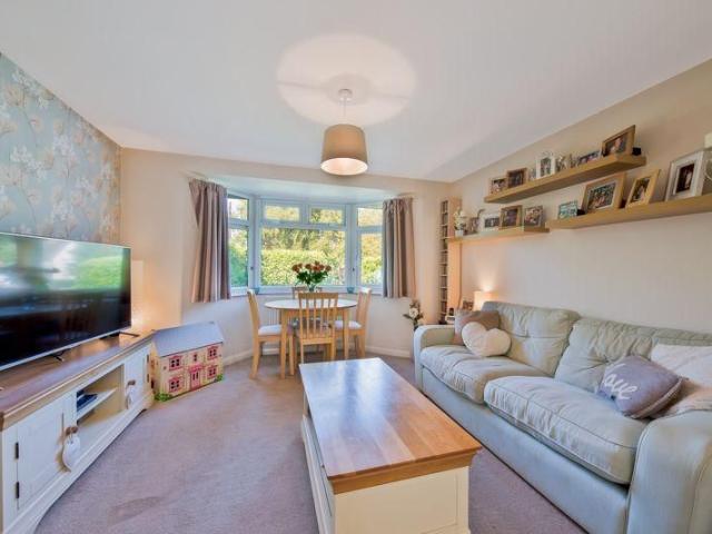 Apartment for rent in Albury, Westborough