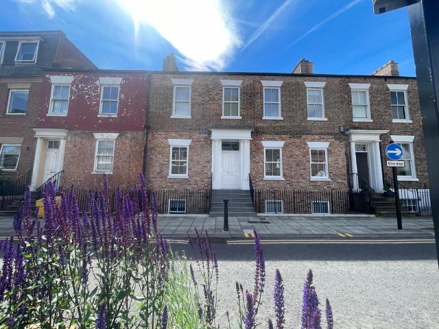 Flat for rent in Darlington