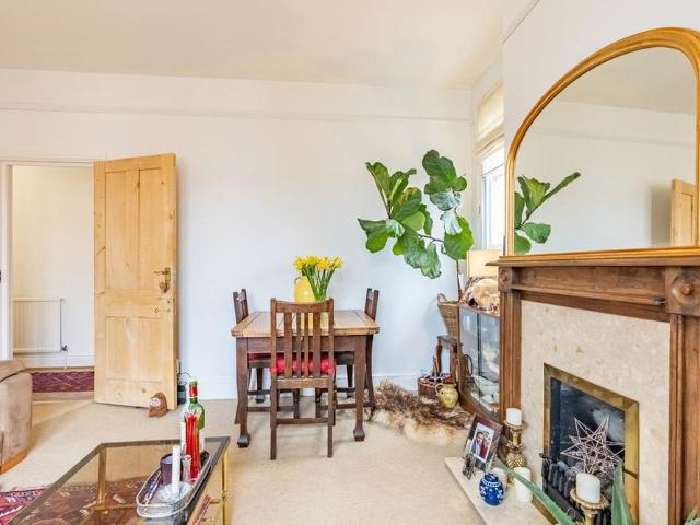 Apartment for rent in St Albans, Five Acres