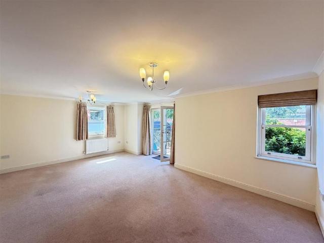 Apartment for rent in Milverton, Green Close