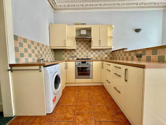Flat for rent in Poole