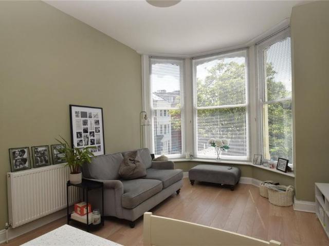 Apartment for rent in South Cliff, Kepwick