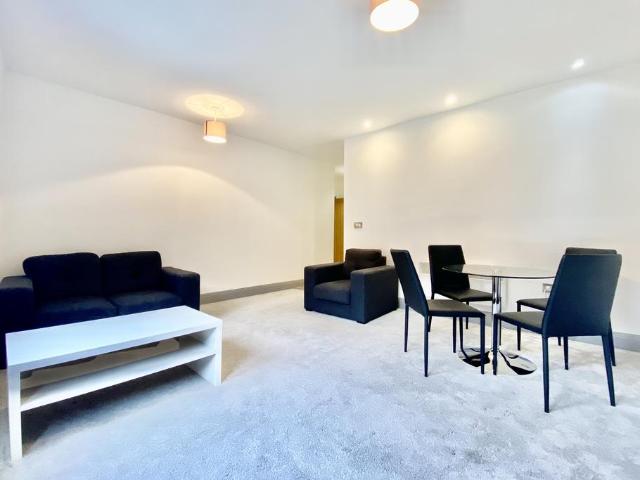 Flat for rent in Leylands, West Yorkshire
