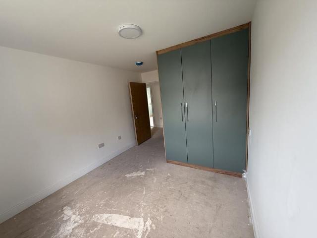 Apartment for rent in Fallings Park, Park Village