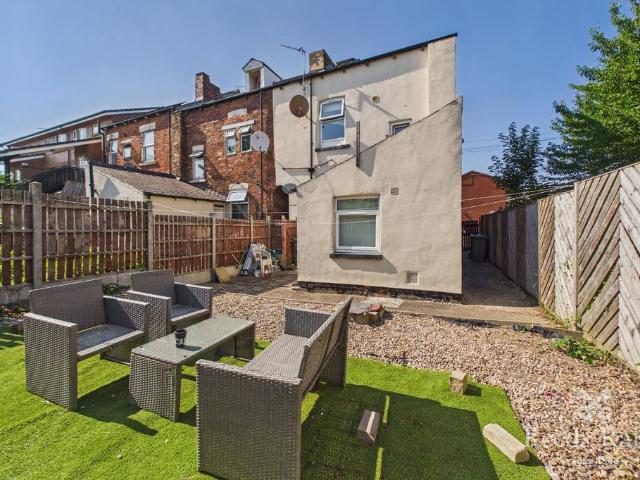 Flat for rent in Eastmoor, West Yorkshire