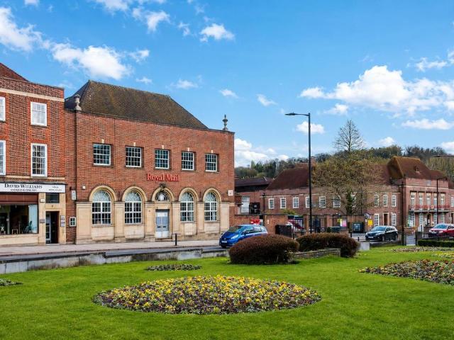 Flat for rent in Daws Hill, Cressex