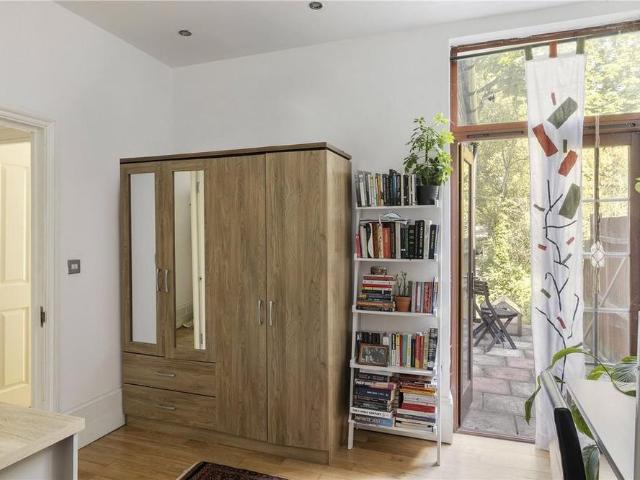 Apartment for rent in Dulwich, Greater London