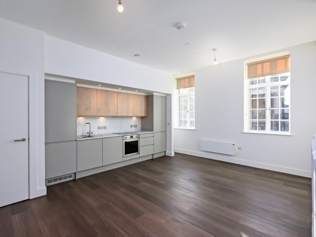 Apartment for rent in Pinders Heath, West Yorkshire