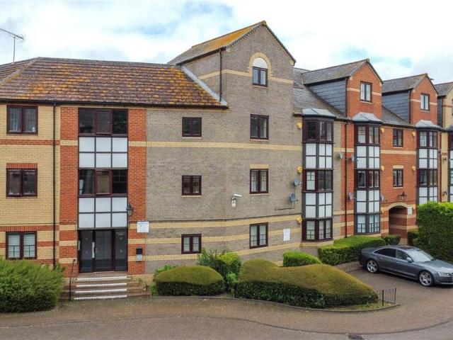 Flat for rent in Reading