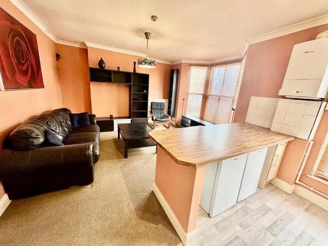 Apartment for rent in South Cliff, Kepwick