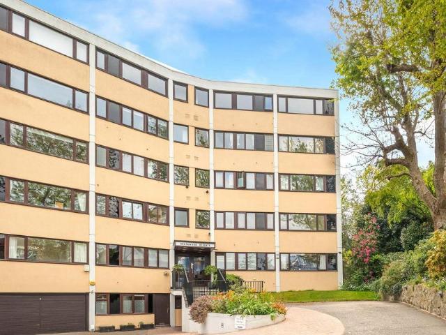 Flat for rent in Greater London