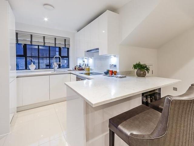 Flat for rent in Hammersmith, Greater London