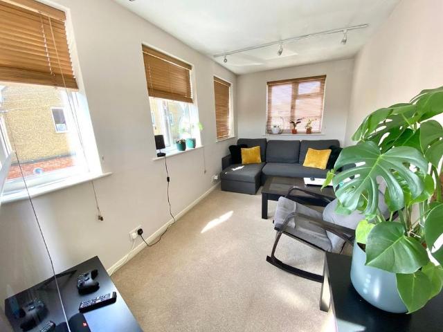 Apartment for rent in Pouchen End, Hertfordshire