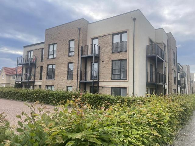 Flat for rent in Scotstoun, Scotland