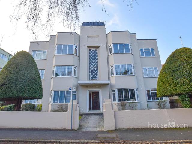 Flat for rent in Lansdowne, Springbourne